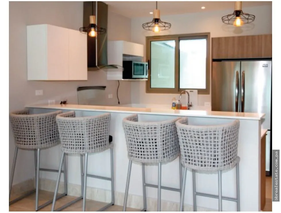 Resale of Brand New Apartment with Ocean View in Colón, Playa Escondida