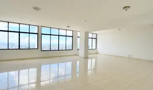 Majestic Penthouse in Elite 400, 590 m², 360° View, Tax Exempt for 20 Years