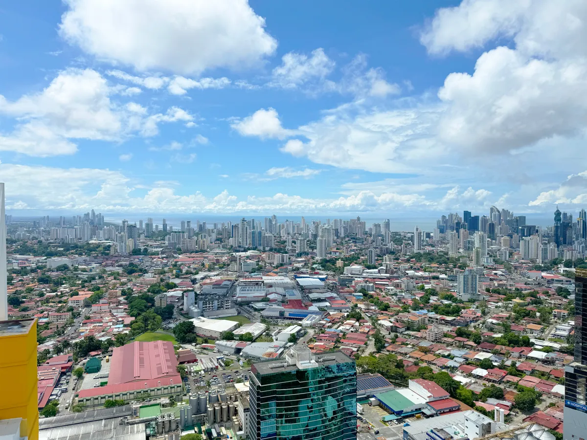 Majestic Penthouse in Elite 400, 590 m², 360° View, Tax Exempt for 20 Years