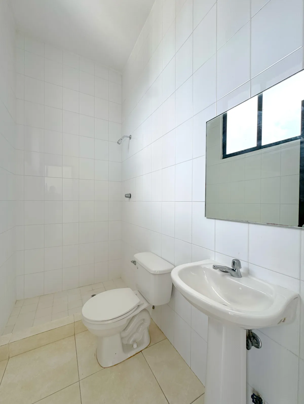 Majestic Penthouse in Elite 400, 590 m², 360° View, Tax Exempt for 20 Years