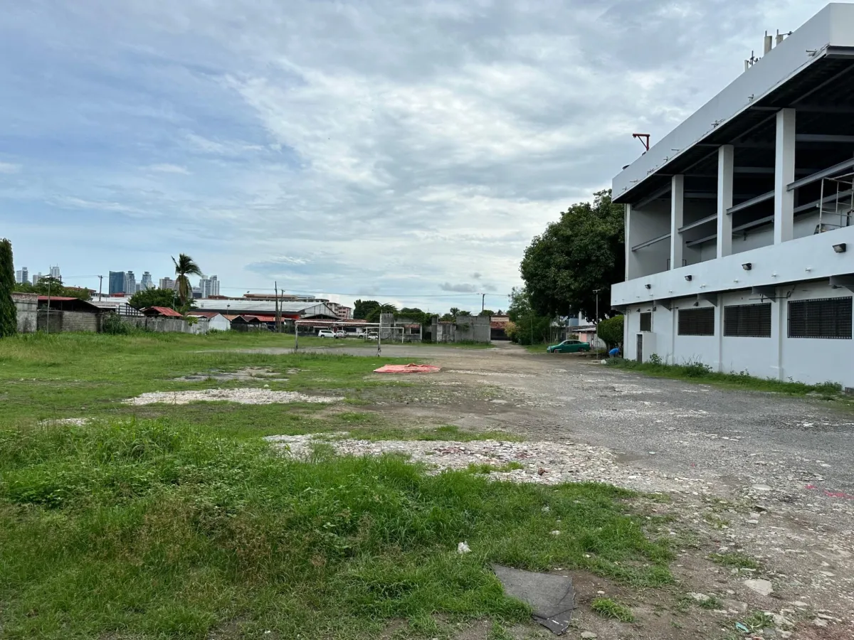 Terreno en venta Juan Diaz, Campo Limbergh