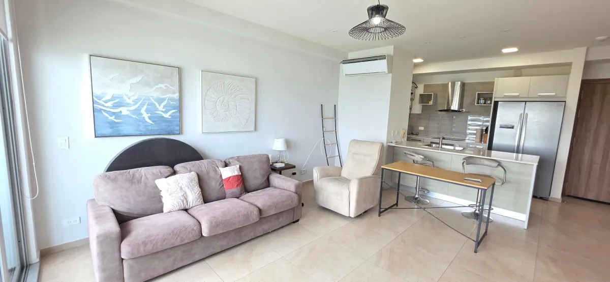 Ocean view apartment for sale in Royal Palm