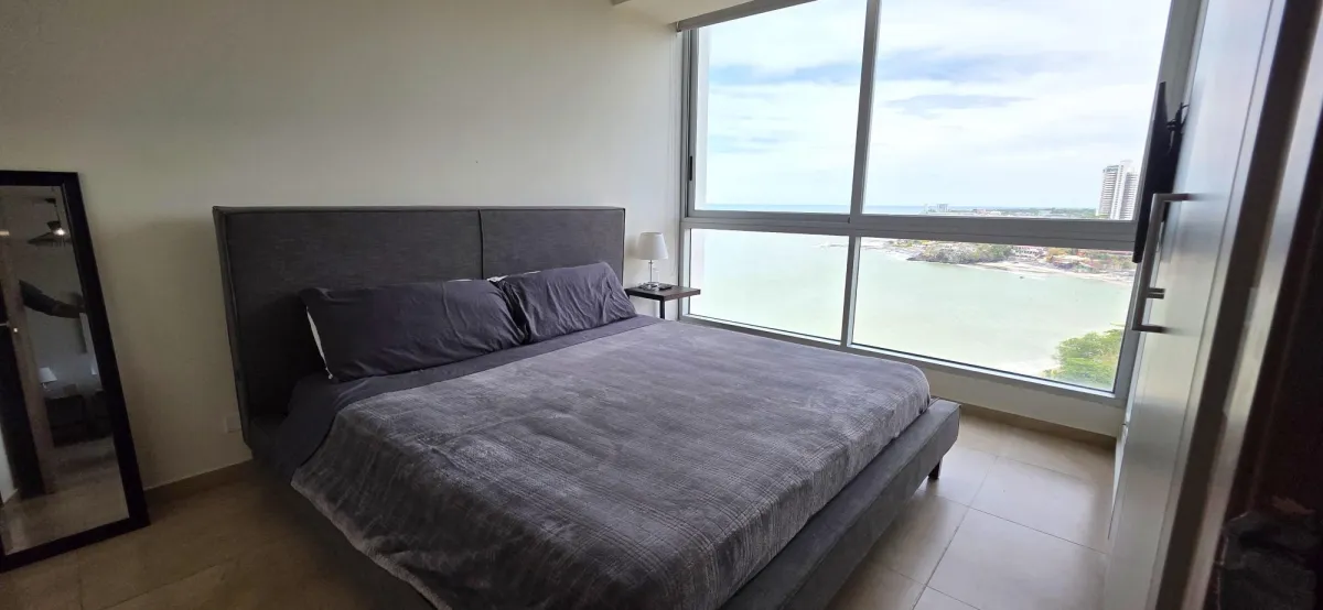 Ocean view apartment for sale in Royal Palm