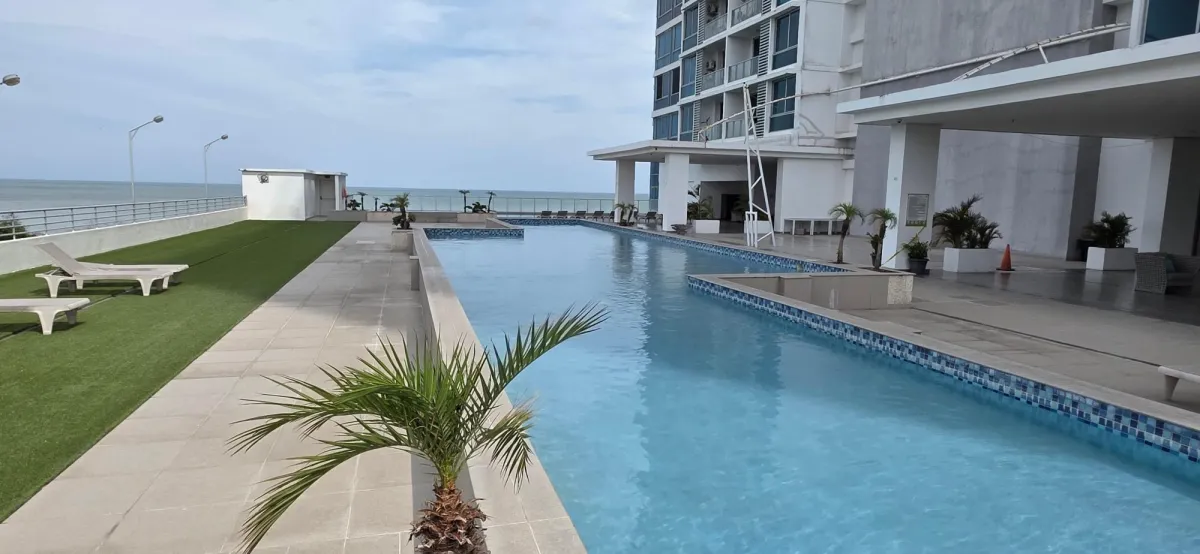 Ocean view apartment for sale in Royal Palm