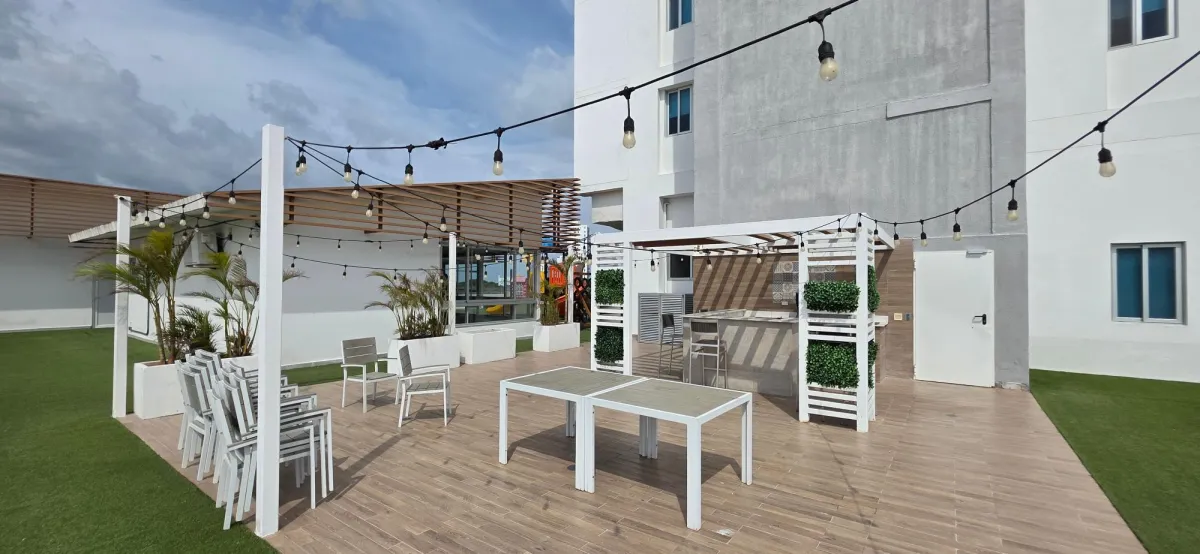 Ocean view apartment for sale in Royal Palm