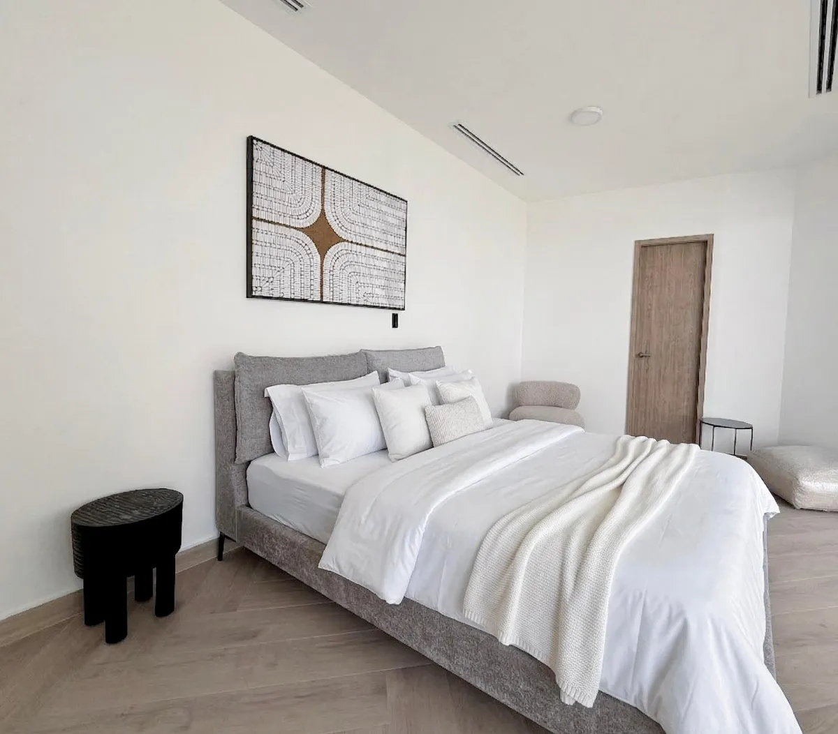 MODERN & REMODELED - PUNTA PACIFICA - OASIS 299M2