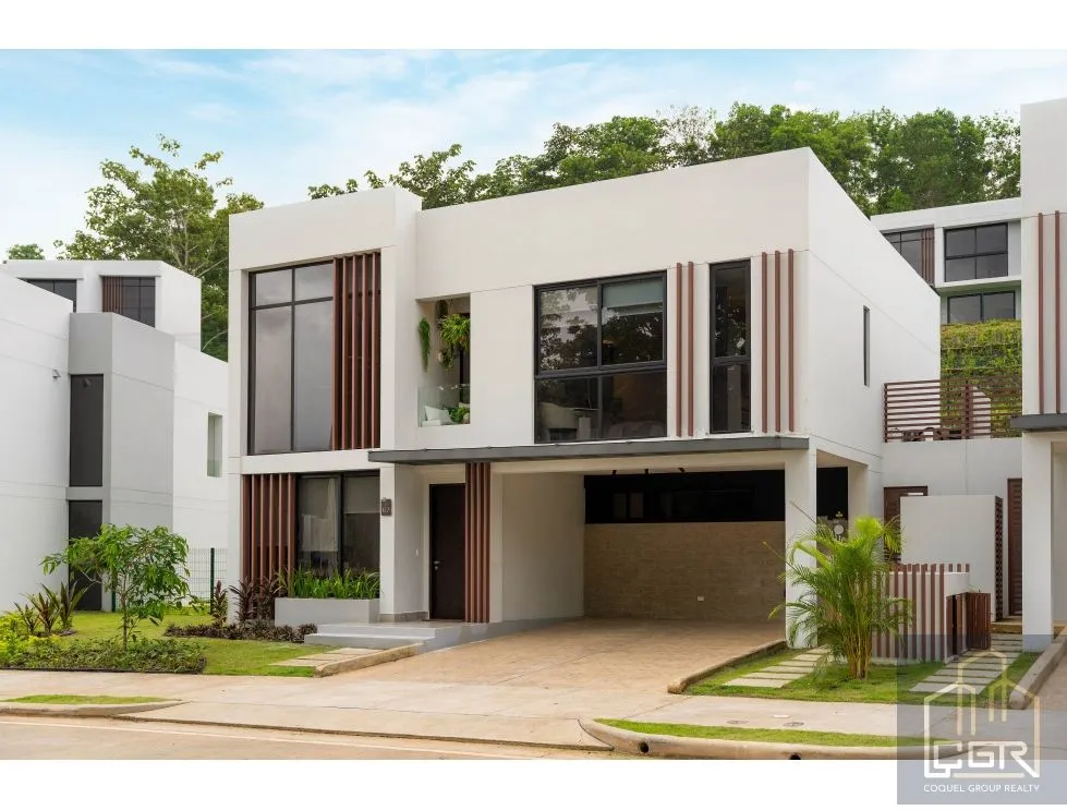 Single Family House for sale in Las Lajas