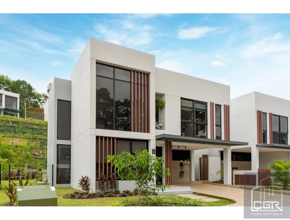 Single Family House for sale in Las Lajas