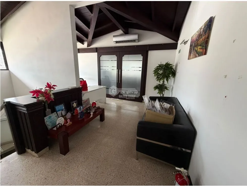 COMMERCIAL SPACE / EL DORADO / 1,332 M / 2 LEVELS / 8 BATHROOMS / OFFICE / STORAGE