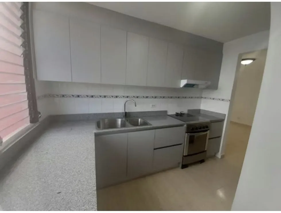 SAN FRANCISCO / VIA PORRAS / 90M / 2 BEDROOMS / 2 BATHROOMS