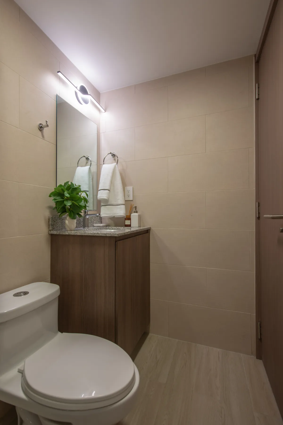 Apartments in Greenwood Towers T200 - North and South Wings - 2 Bedrooms - Close to Everything