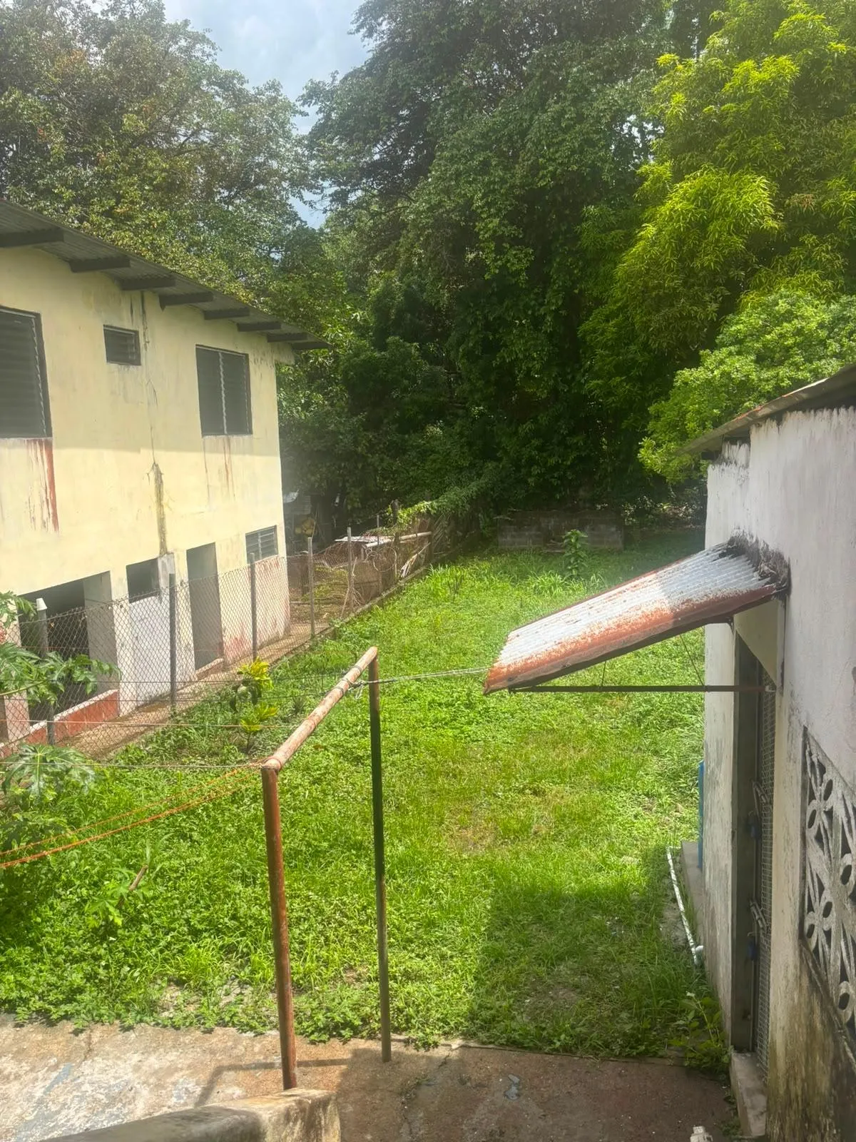 CASA + TERRENO EN VENTA