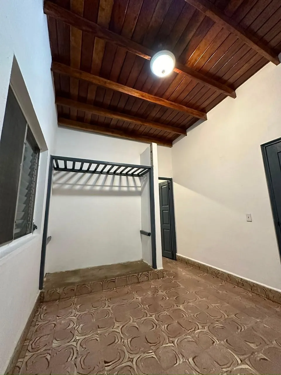 CASA + TERRENO EN VENTA