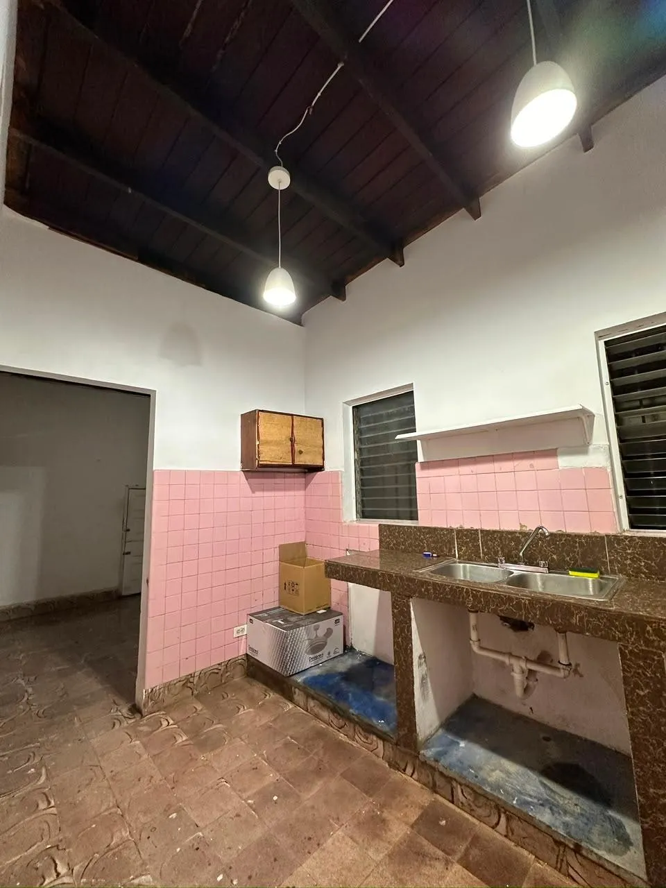 CASA + TERRENO EN VENTA