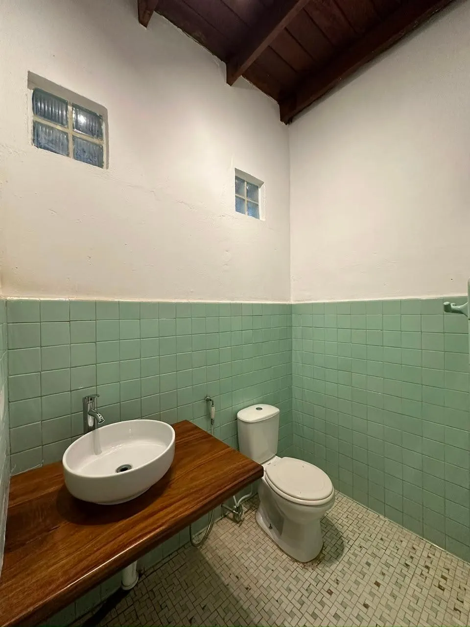 CASA + TERRENO EN VENTA