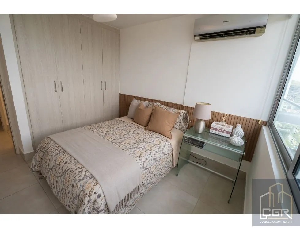 VENTA DE APARTAMENTO EN PH SKY POINT TOWER