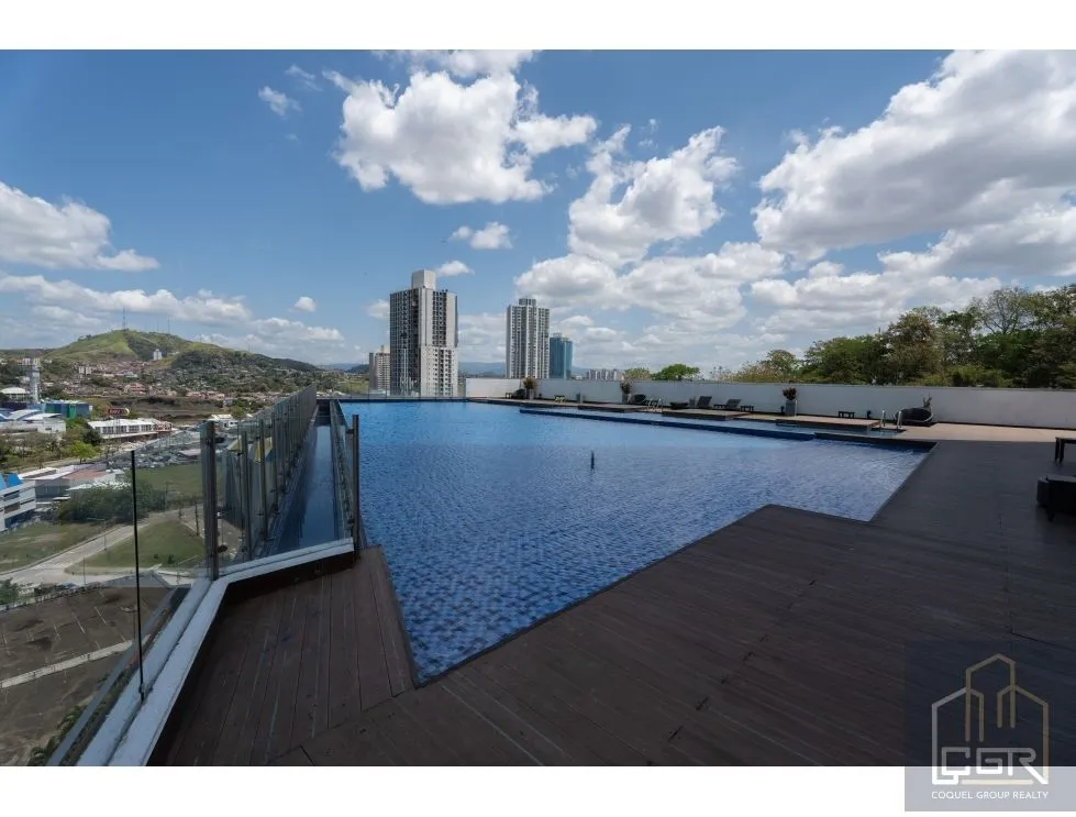 VENTA DE APARTAMENTO EN PH SKY POINT TOWER