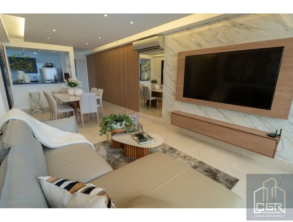 VENTA DE APARTAMENTO EN PH SKY POINT TOWER
