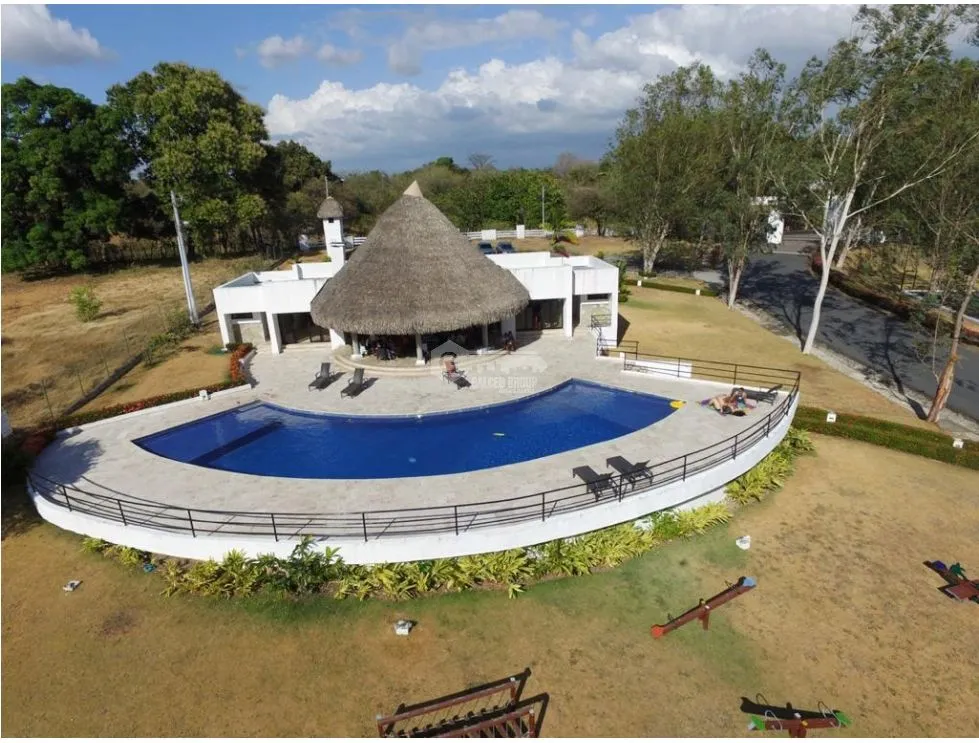 LAND FOR SALE IN LAS LAJAS SANTA FE 1316 M2 WITH SWIMMING POOL