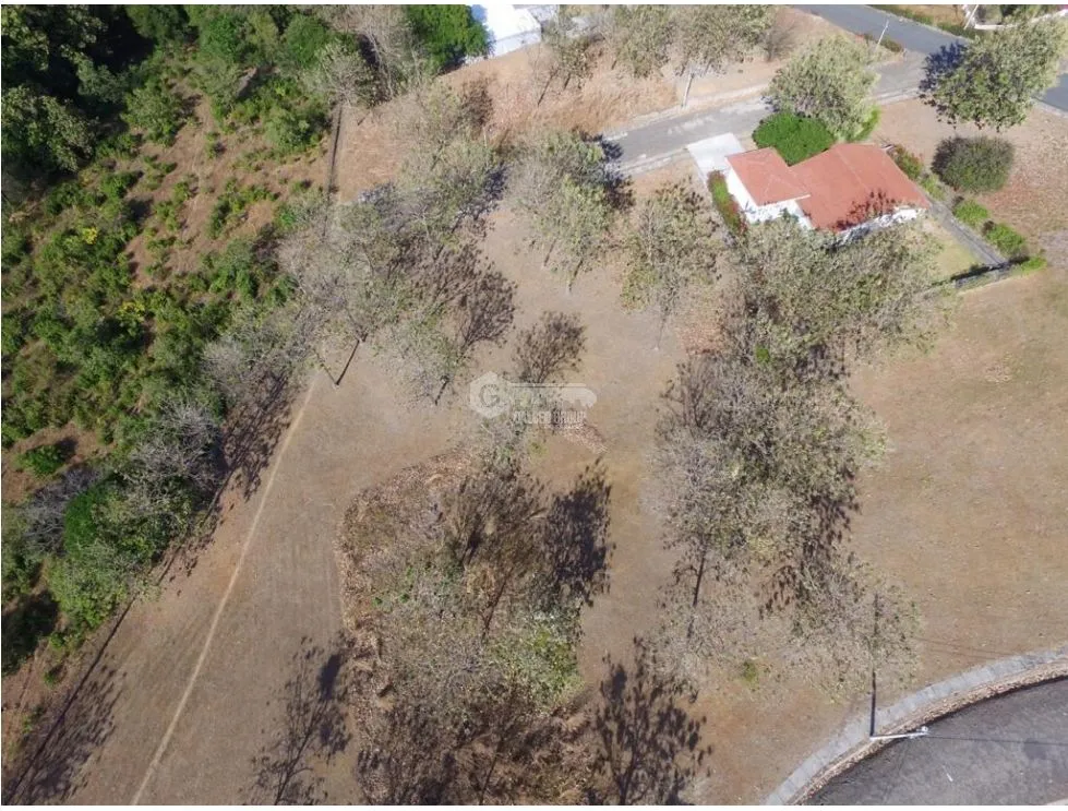LAND FOR SALE IN LAS LAJAS SANTA FE - 1279 M2 WITH SWIMMING POOL