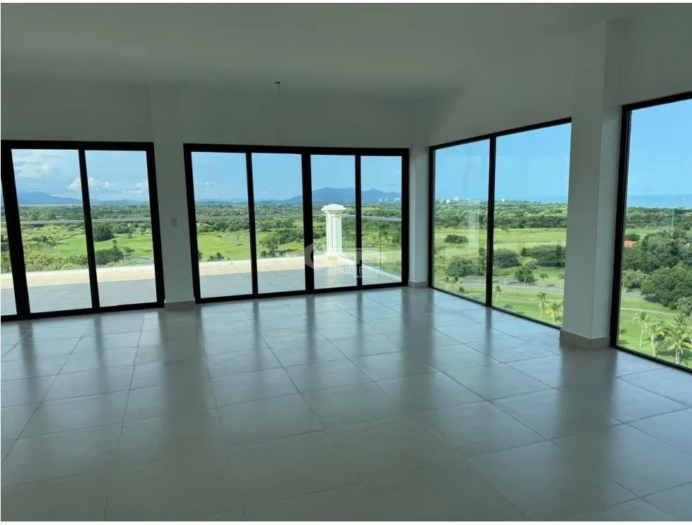 FOR SALE APARTMENT IN SAN CARLOS VISTA MAR LAS OLAS II WITH BALCONY