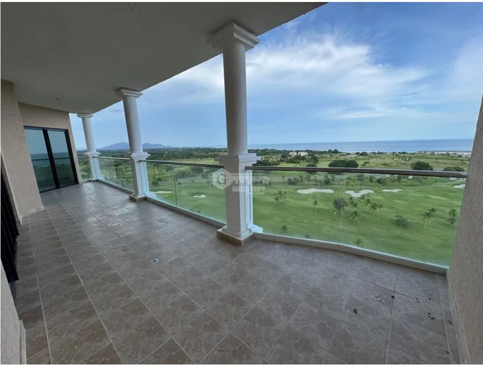 FOR SALE APARTMENT IN SAN CARLOS VISTA MAR LAS OLAS II WITH BALCONY