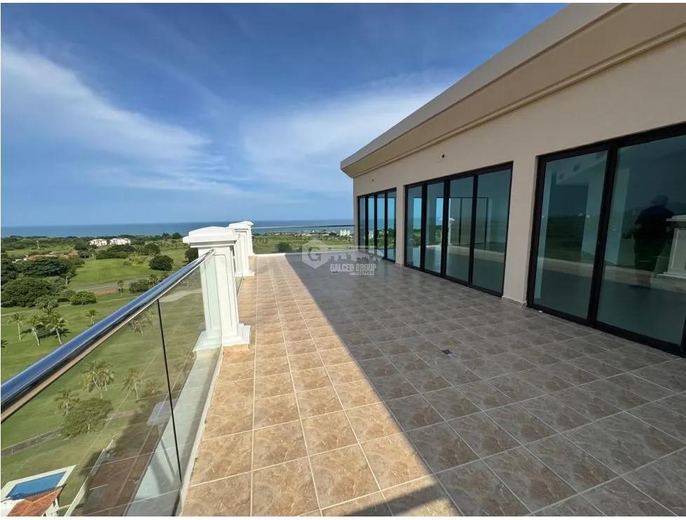 FOR SALE APARTMENT IN SAN CARLOS VISTA MAR LAS OLAS II WITH BALCONY