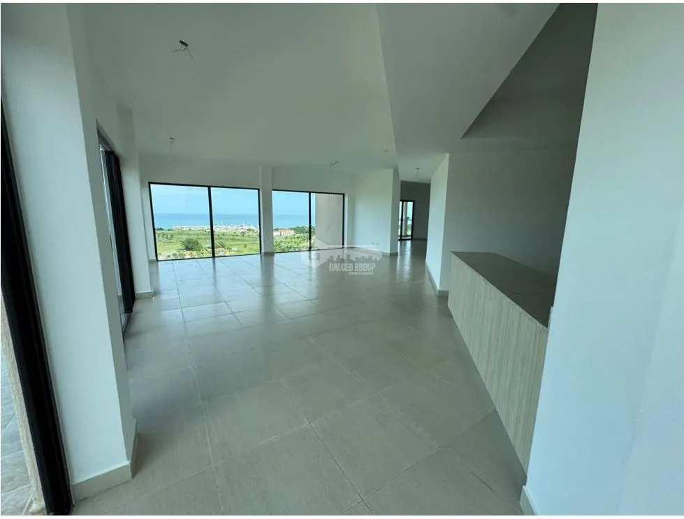 SAN CARLOS / VISTA MAR LAS OLAS II / 3 BEDROOMS / 412M / BALCONY