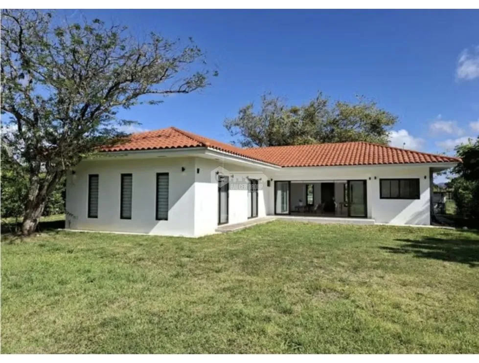 PUNTA CHAME / LA COLONIA / 3 BEDROOMS / 1110 M2 / WITH POOL