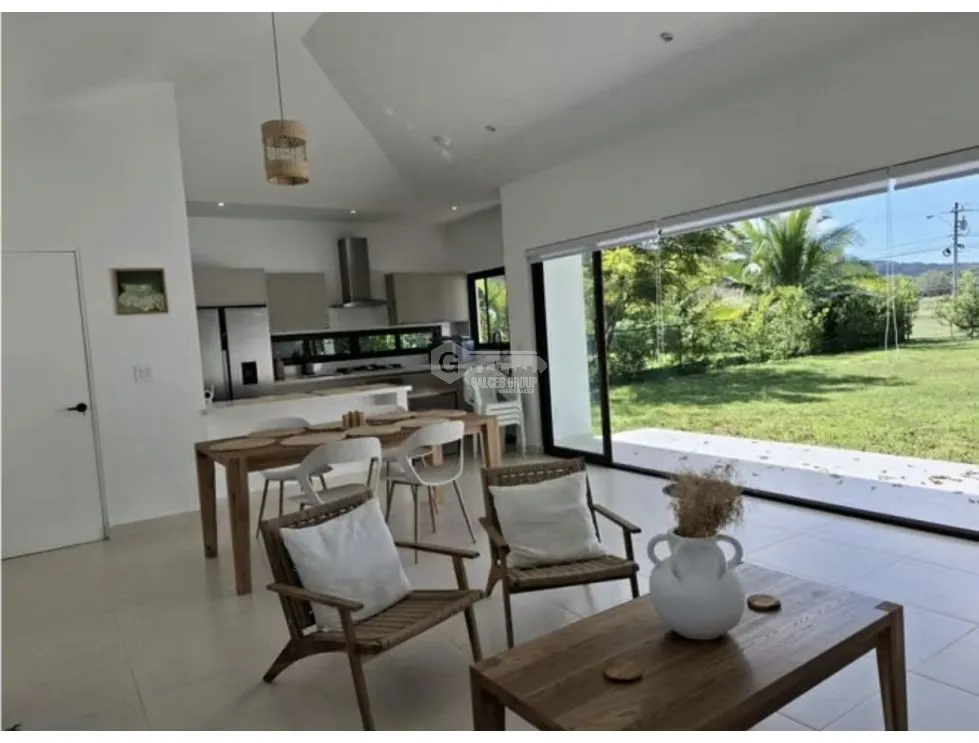 PUNTA CHAME / LA COLONIA / 3 BEDROOMS / 1110 M2 / WITH POOL