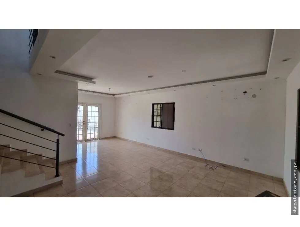 House for Sale in Vistas del Lago, Las Cumbres