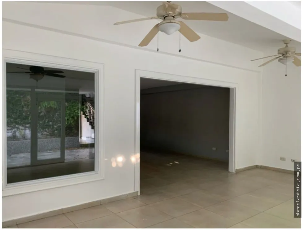 Duplex House for Sale, La Alameda
