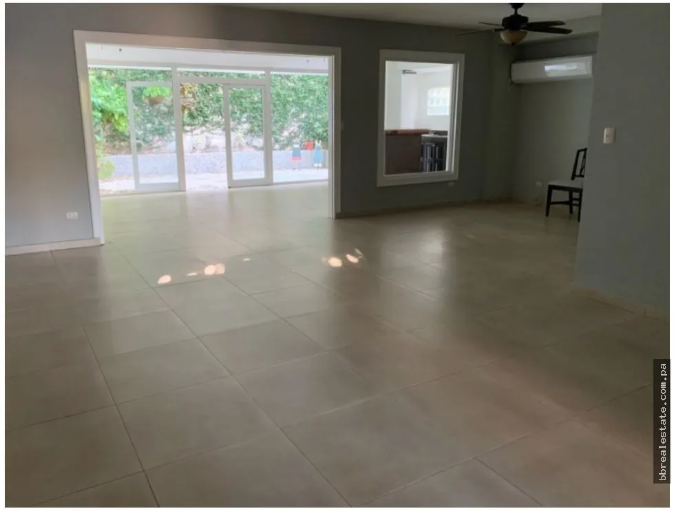 Duplex House for Sale, La Alameda
