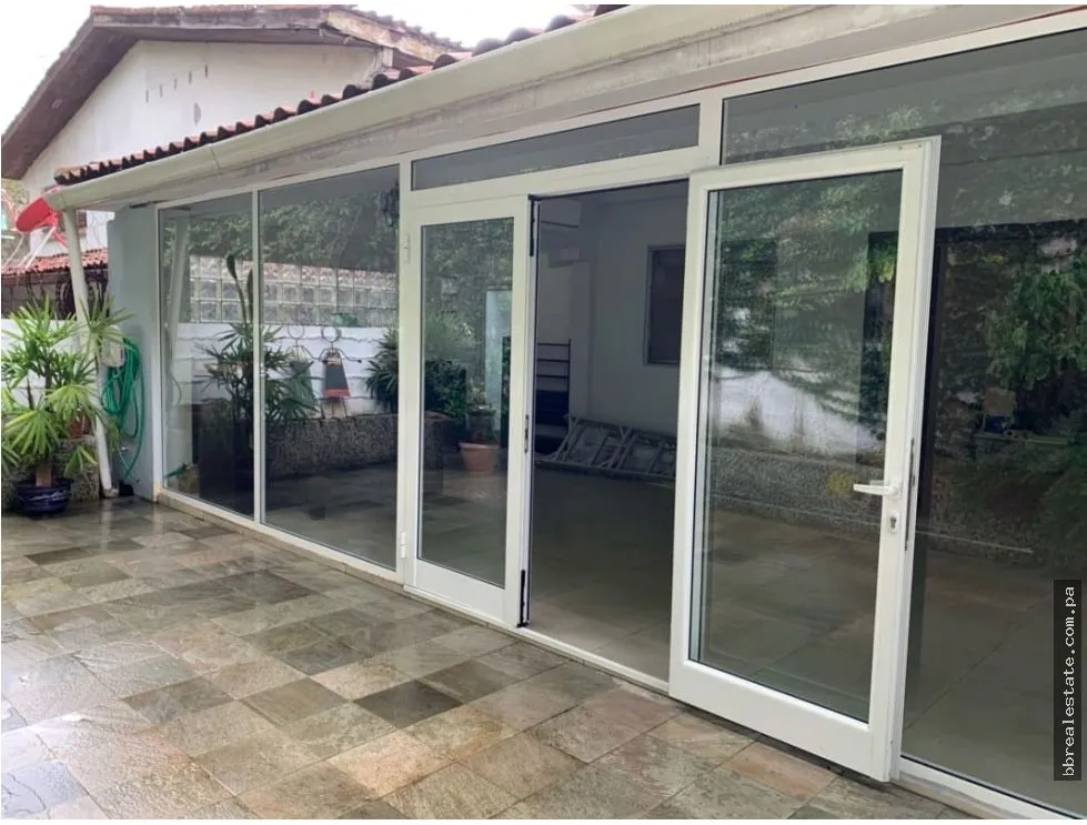 Duplex House for Sale, La Alameda