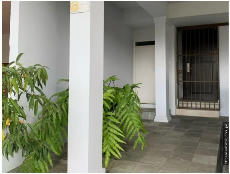Duplex House for Sale, La Alameda