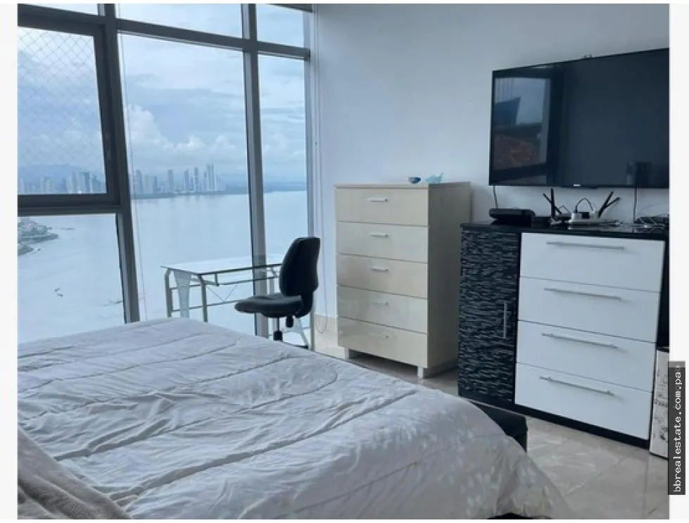 Apartment for sale in Punta Pacifica