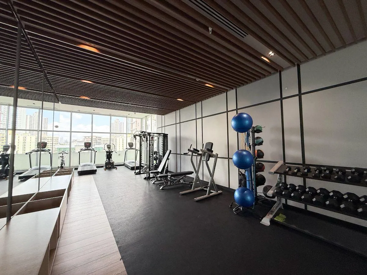 Espectacular Penthouse en Luxor 400 El Cangrejo 300 m², 4 Rec + CBE y Balcón