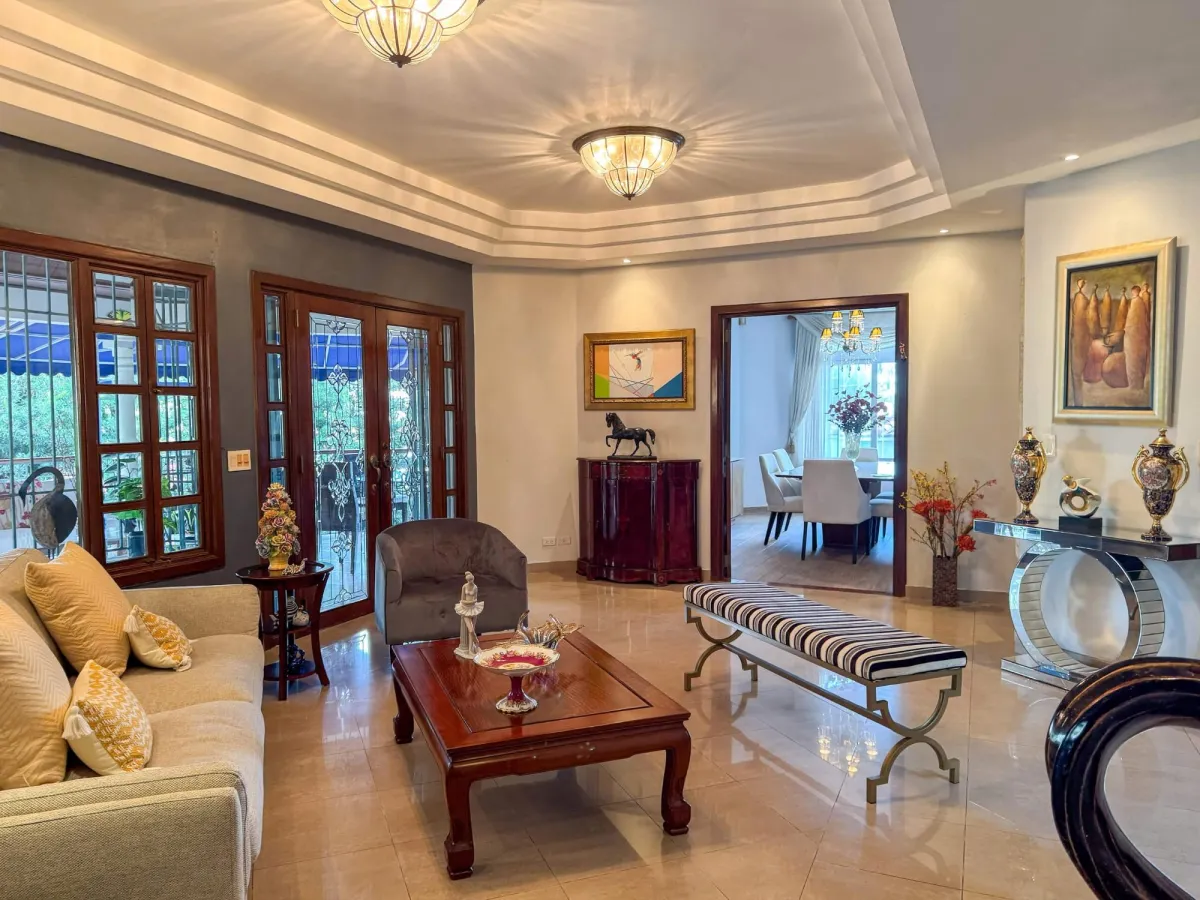 Luxury Dos Mares House in Panama City Panama