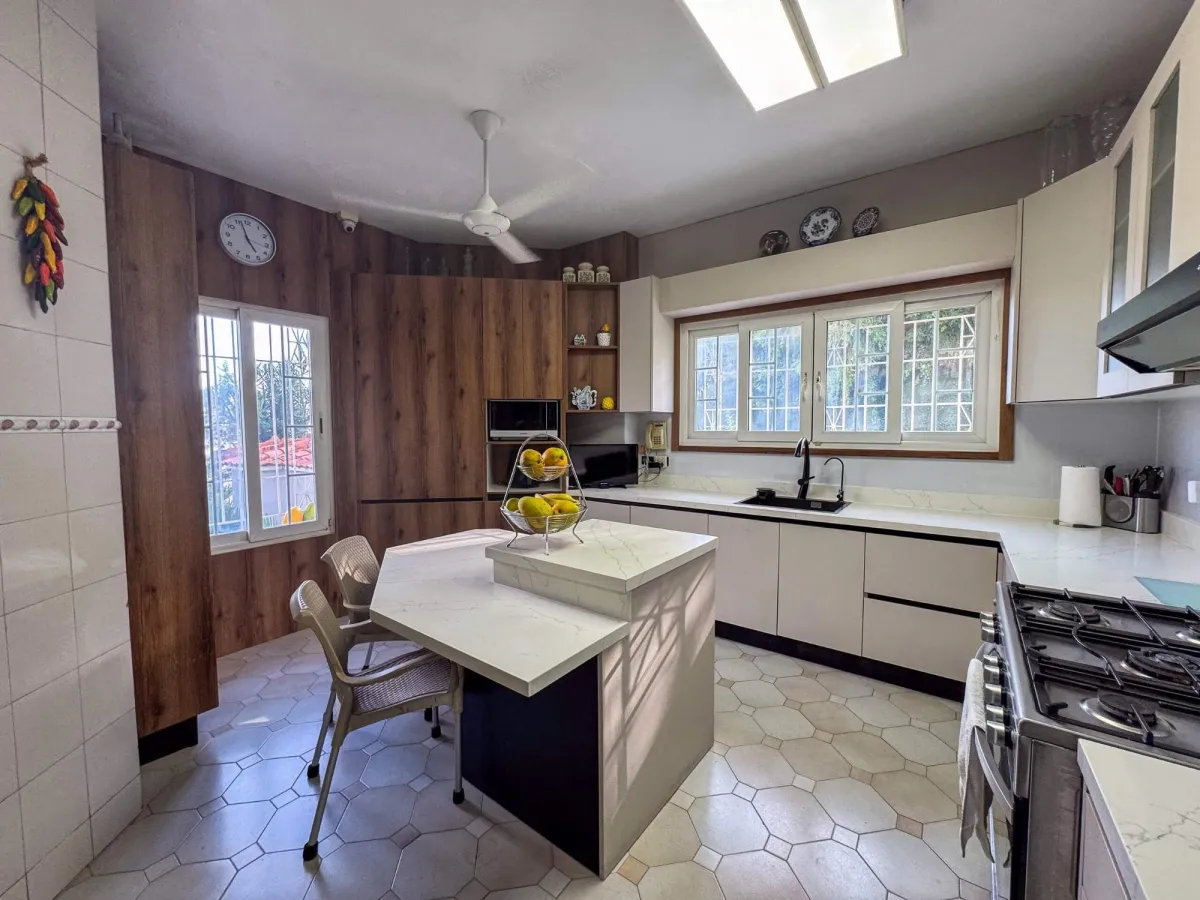 Luxury Dos Mares House in Panama City Panama