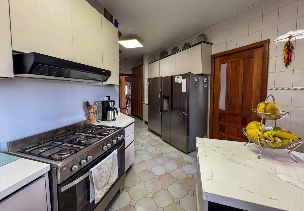 Luxury Dos Mares House in Panama City Panama