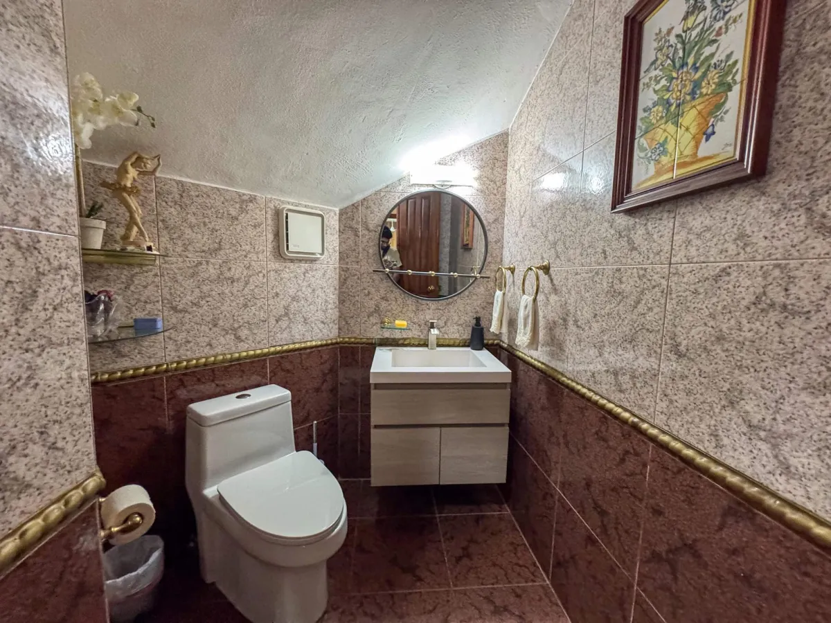 Luxury Dos Mares House in Panama City Panama