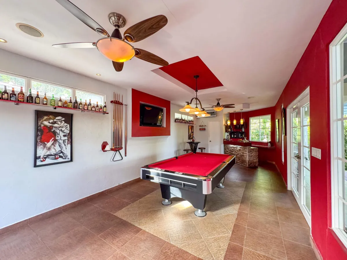 Luxury Dos Mares House in Panama City Panama