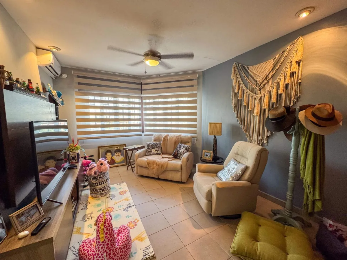 Luxury Dos Mares House in Panama City Panama