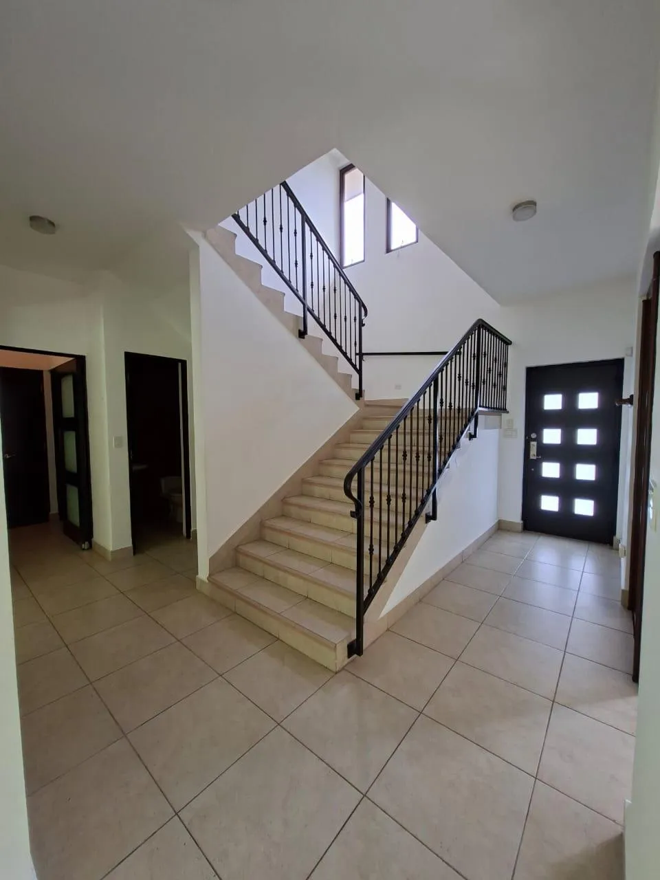 FOR RENT EMBASSY CLUB FOREST ESTATE HOUSE