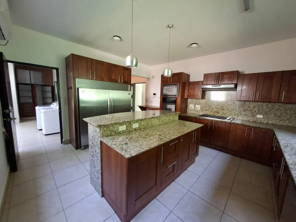 FOR RENT EMBASSY CLUB FOREST ESTATE HOUSE