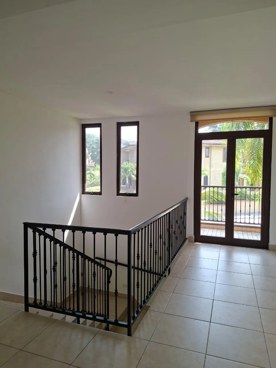FOR RENT EMBASSY CLUB FOREST ESTATE HOUSE