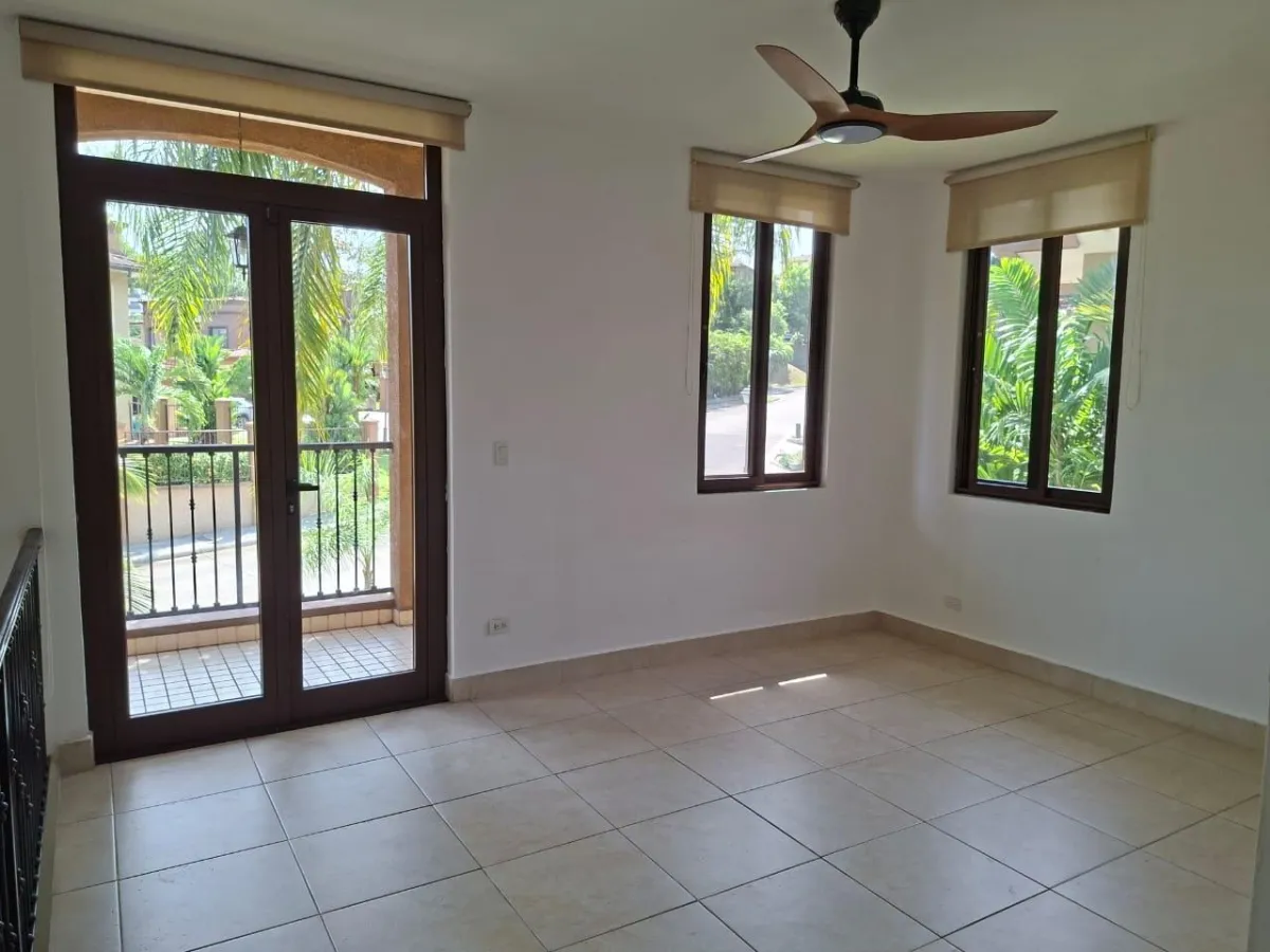 FOR RENT EMBASSY CLUB FOREST ESTATE HOUSE
