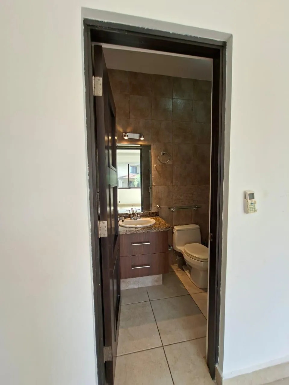 FOR RENT EMBASSY CLUB FOREST ESTATE HOUSE