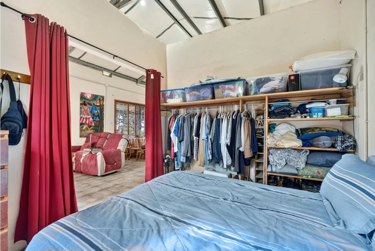100% Solar-Powered Home in Jaramillo Abajo,Boquete