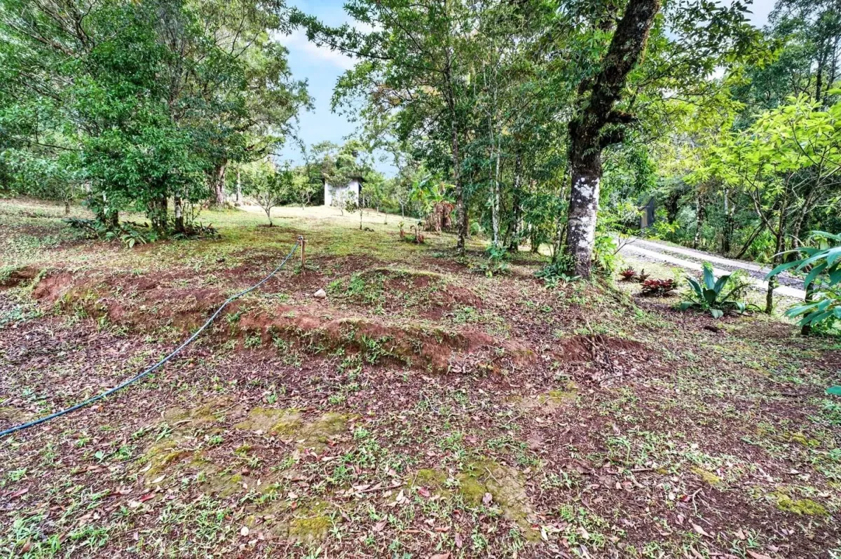 100% Solar-Powered Home in Jaramillo Abajo,Boquete